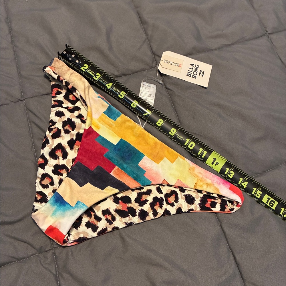 Billabong Reversible med coverage bikini bottom - Picture 7 of 10